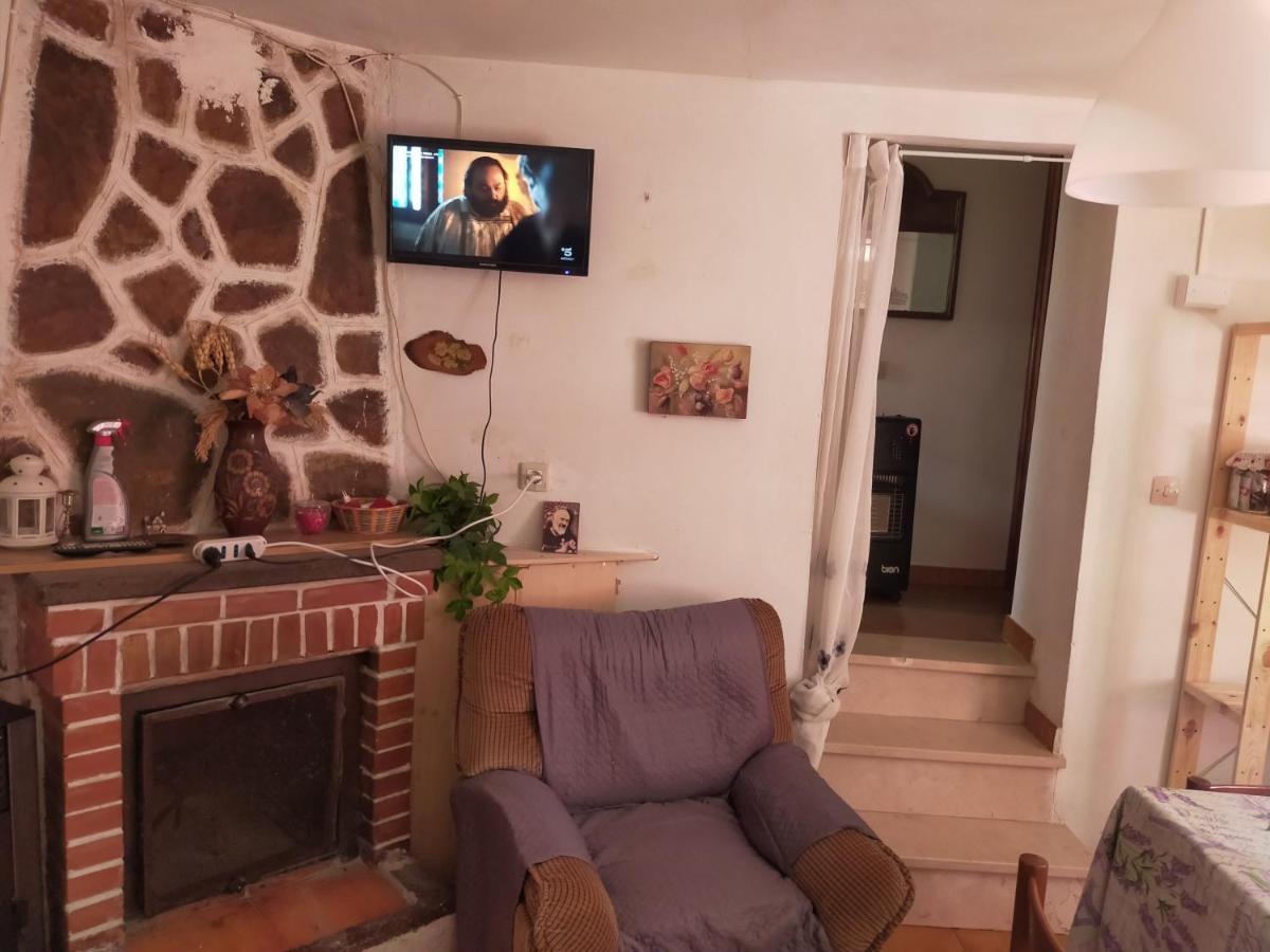 Ferienwohnung Casa Indipendente Con Camino Tra Leonessa E Amatrice Favischio Exterior foto