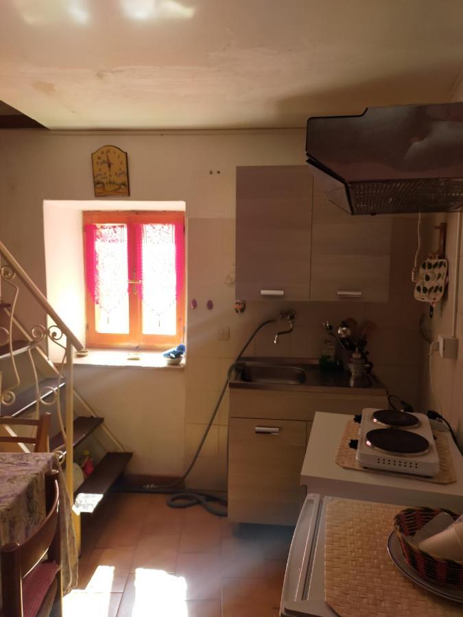 Ferienwohnung Casa Indipendente Con Camino Tra Leonessa E Amatrice Favischio Exterior foto